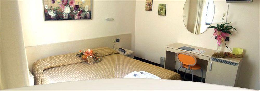 Hotel Santa Lucia Cascina Zewnętrze zdjęcie